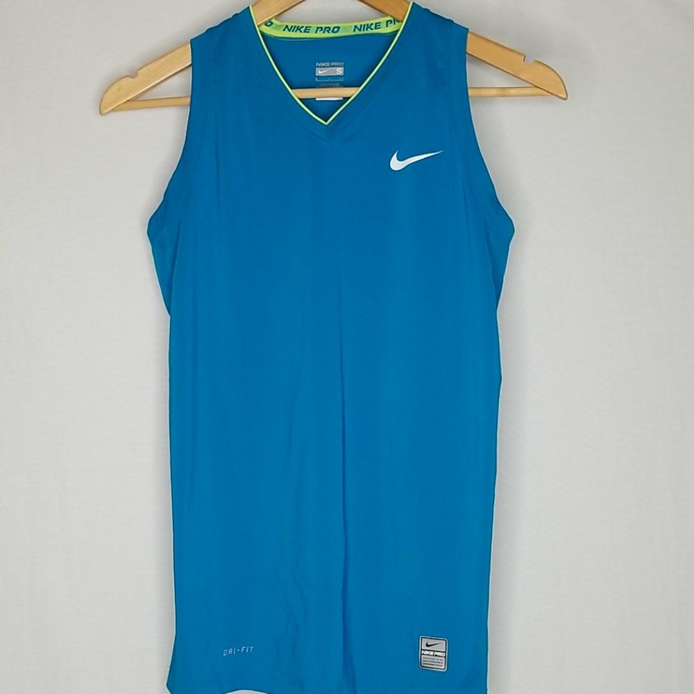 Nike Pro DRI-Fit sleeveless performance tank. S